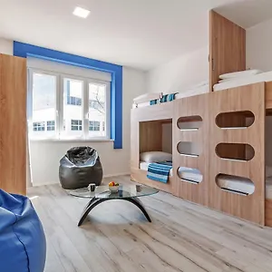 https://sky-hostel-zadar.hotelinzadar.com